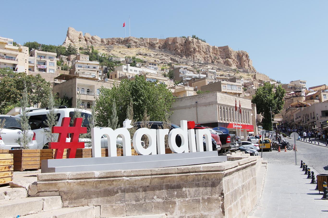 Dinlerin ve dillerin şehri Mardin’den 3 dilde Ramazan Bayramı mesajı